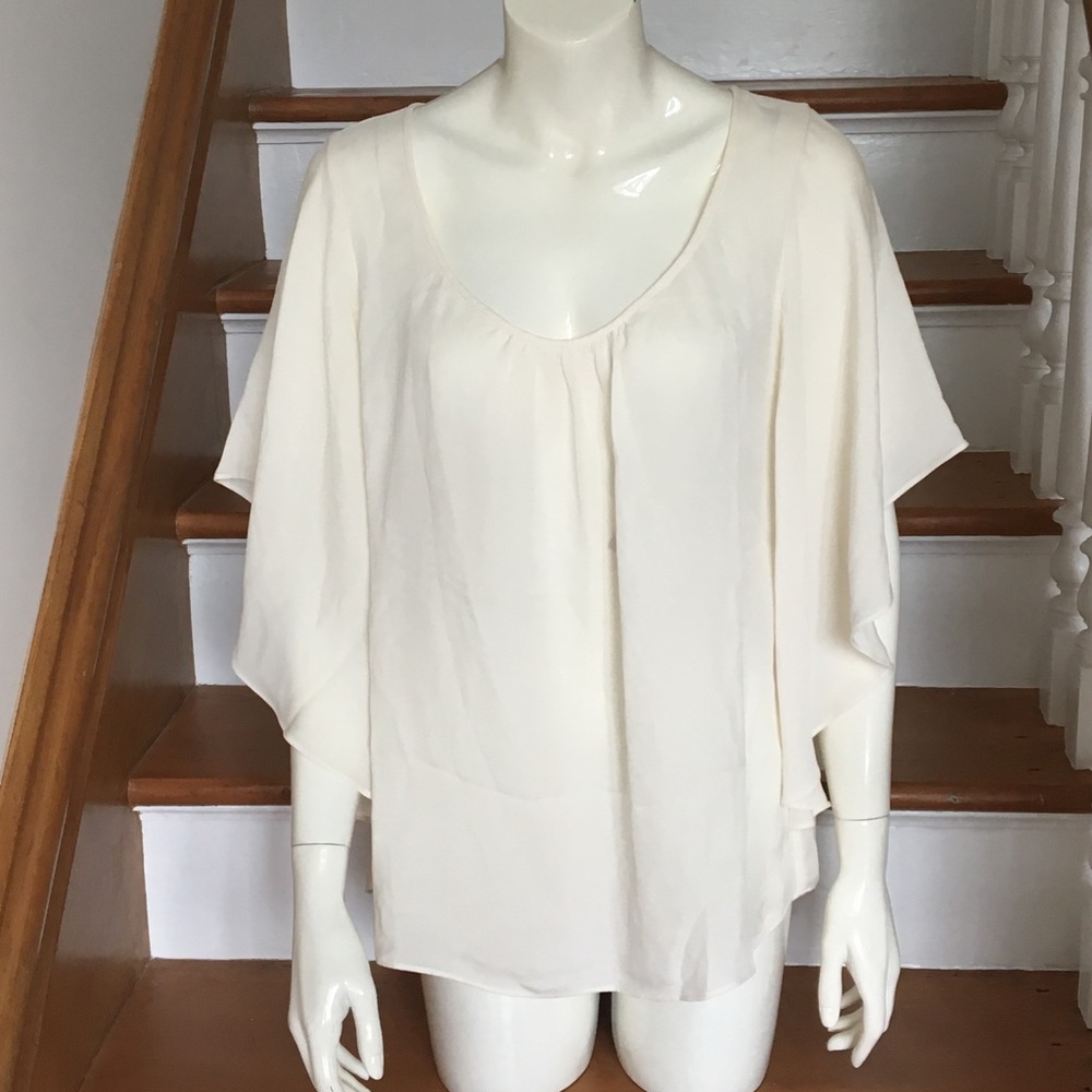 DVF cream top